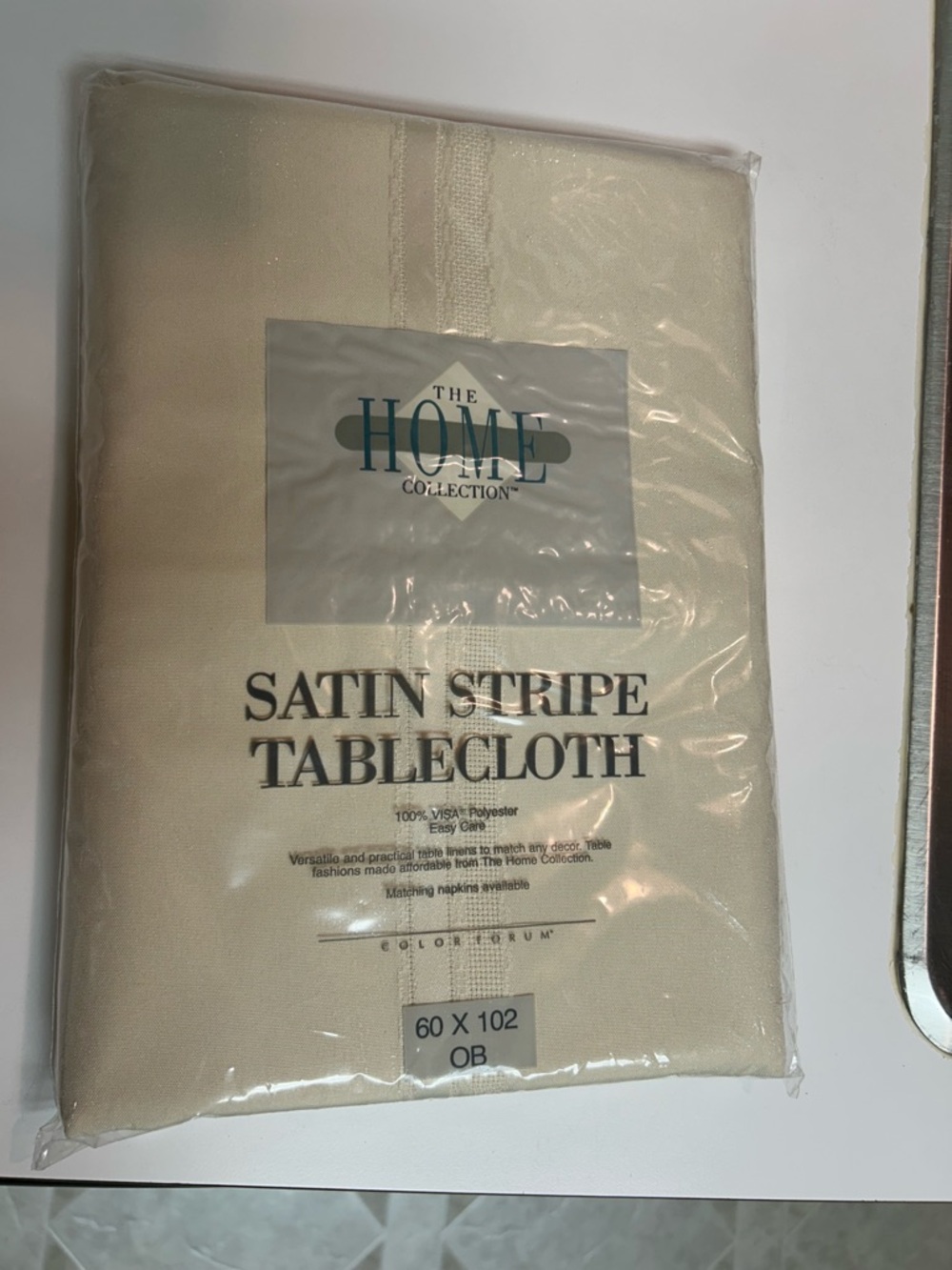 Cream Tablecloth - Elegant Neutral Dining Linen